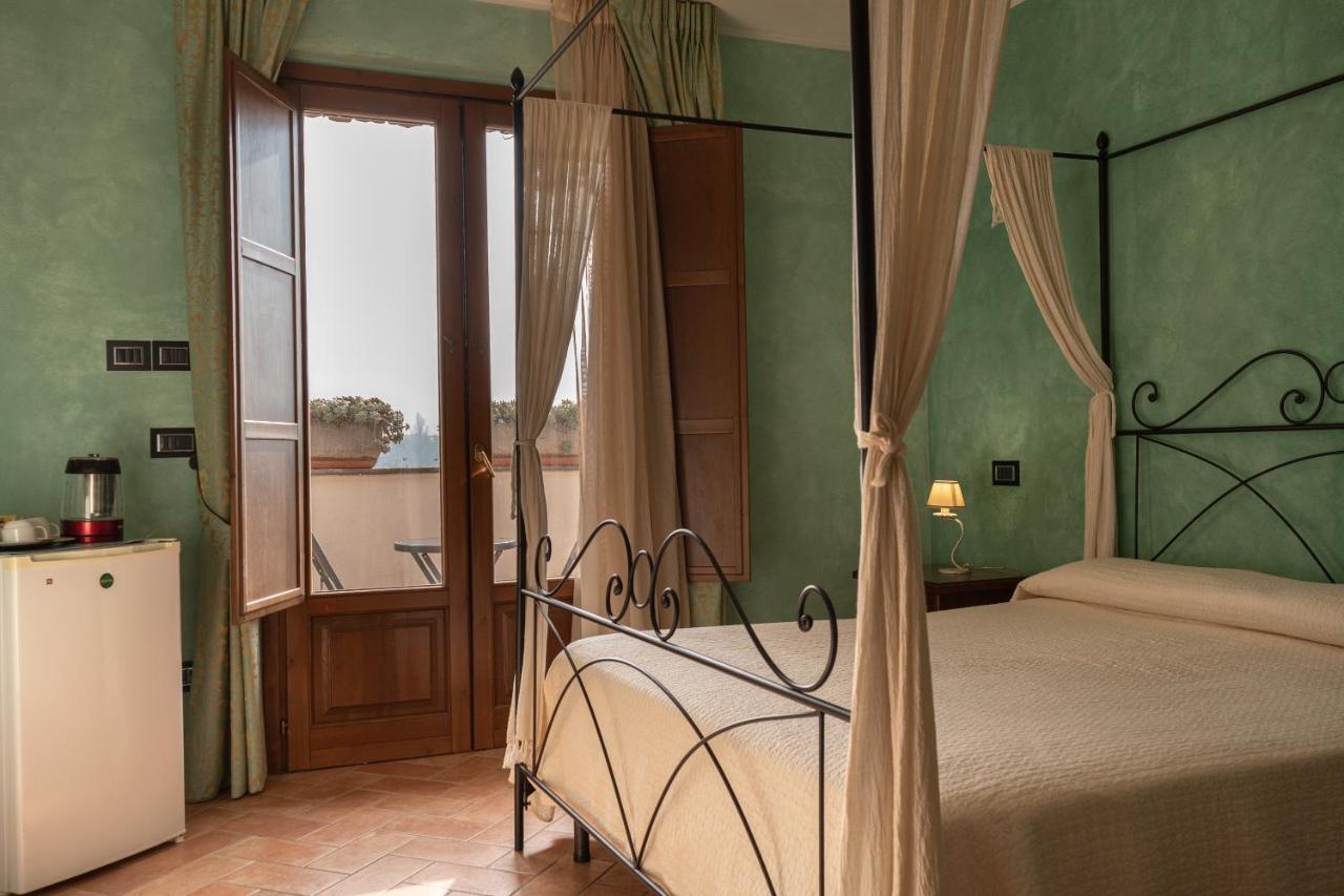 B&B Villa Barbarossa Petrignano Bagian luar foto