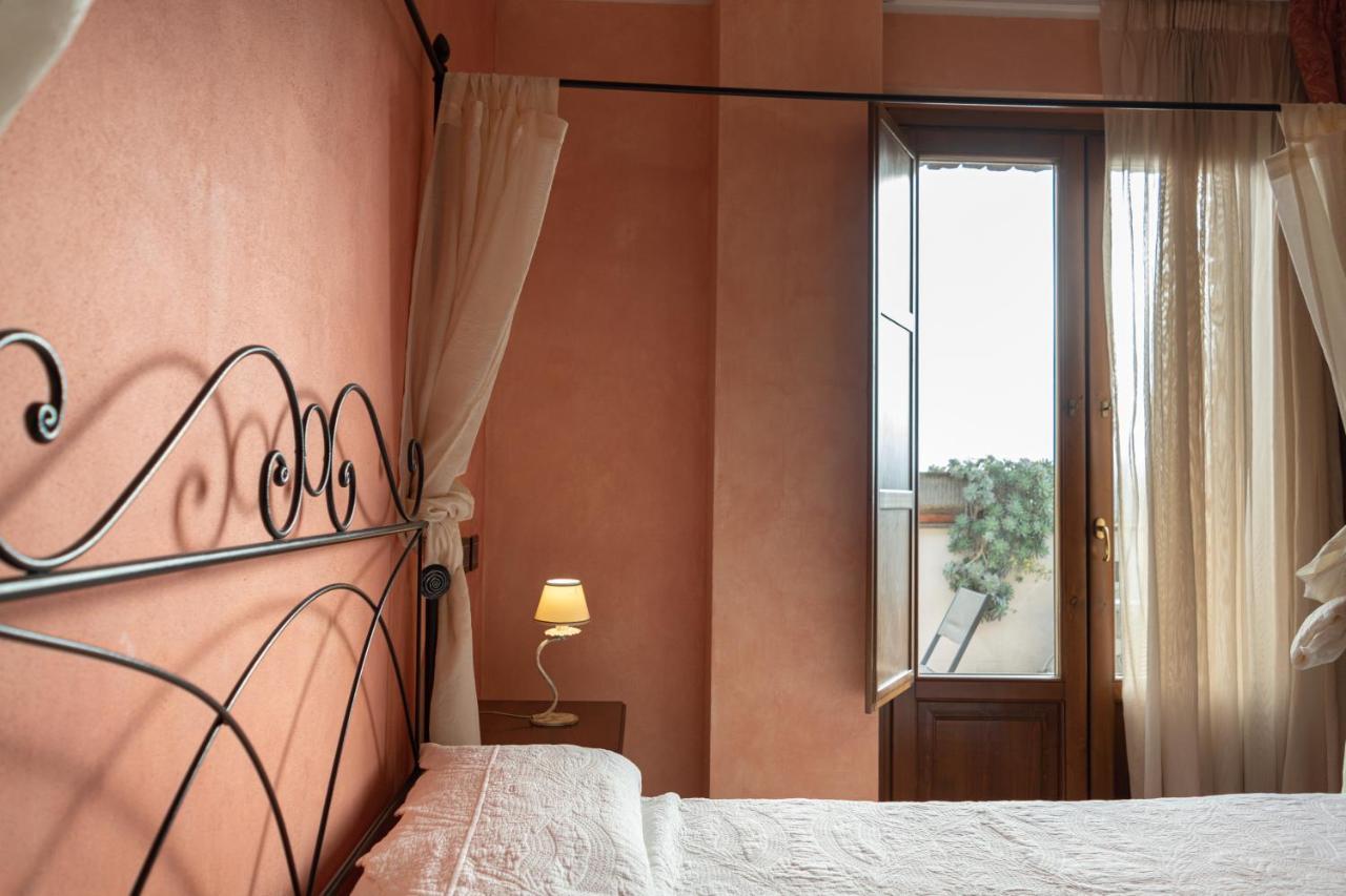 B&B Villa Barbarossa Petrignano Bagian luar foto