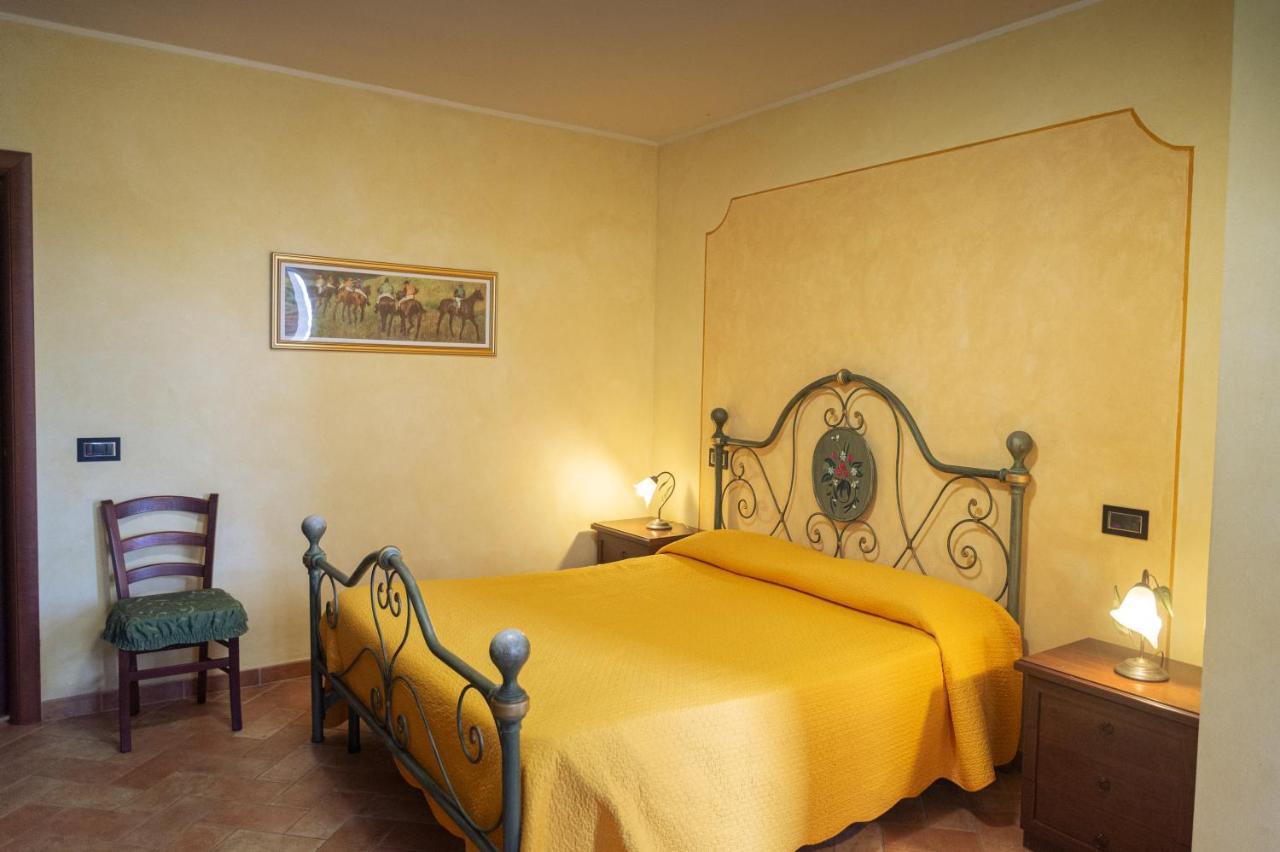 B&B Villa Barbarossa Petrignano Bagian luar foto