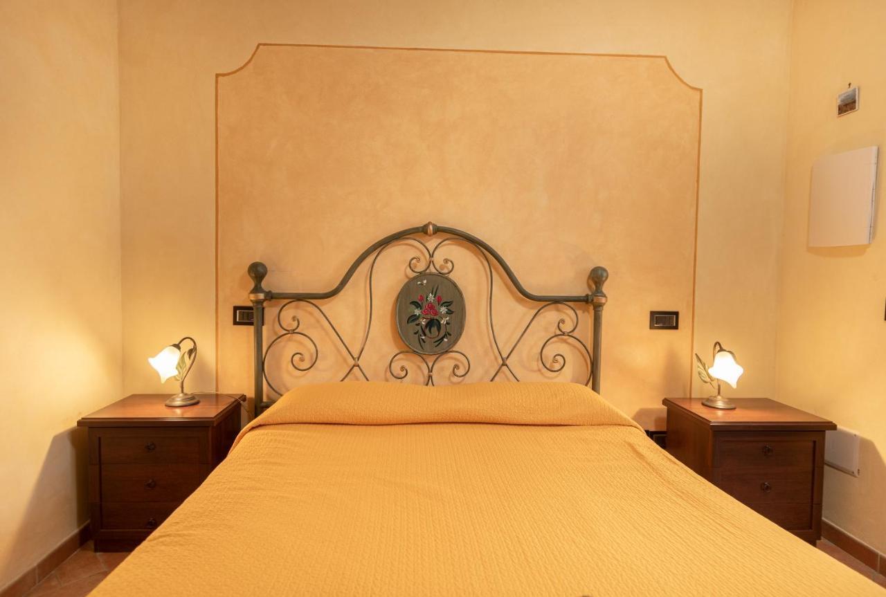 B&B Villa Barbarossa Petrignano Bagian luar foto