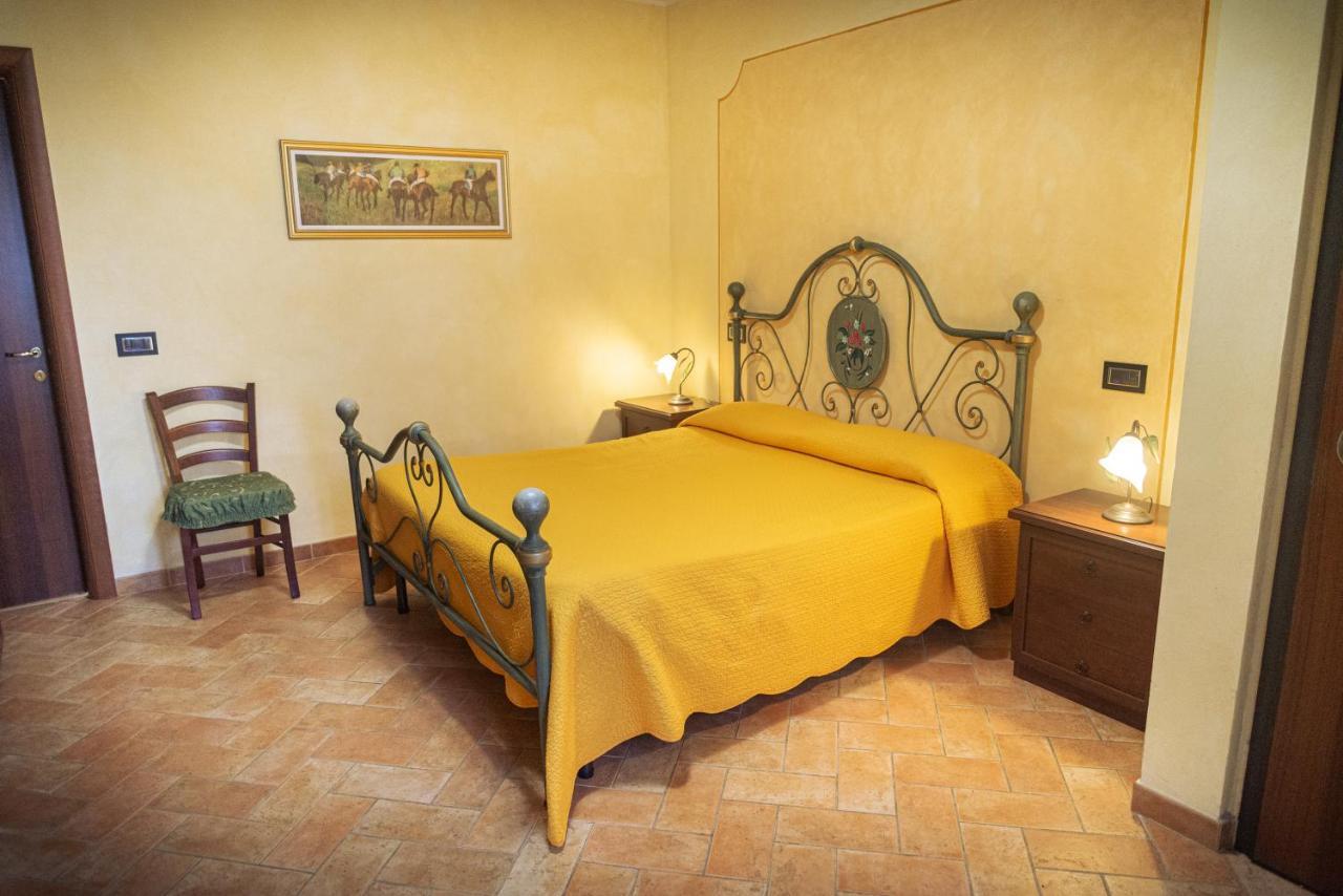 B&B Villa Barbarossa Petrignano Bagian luar foto