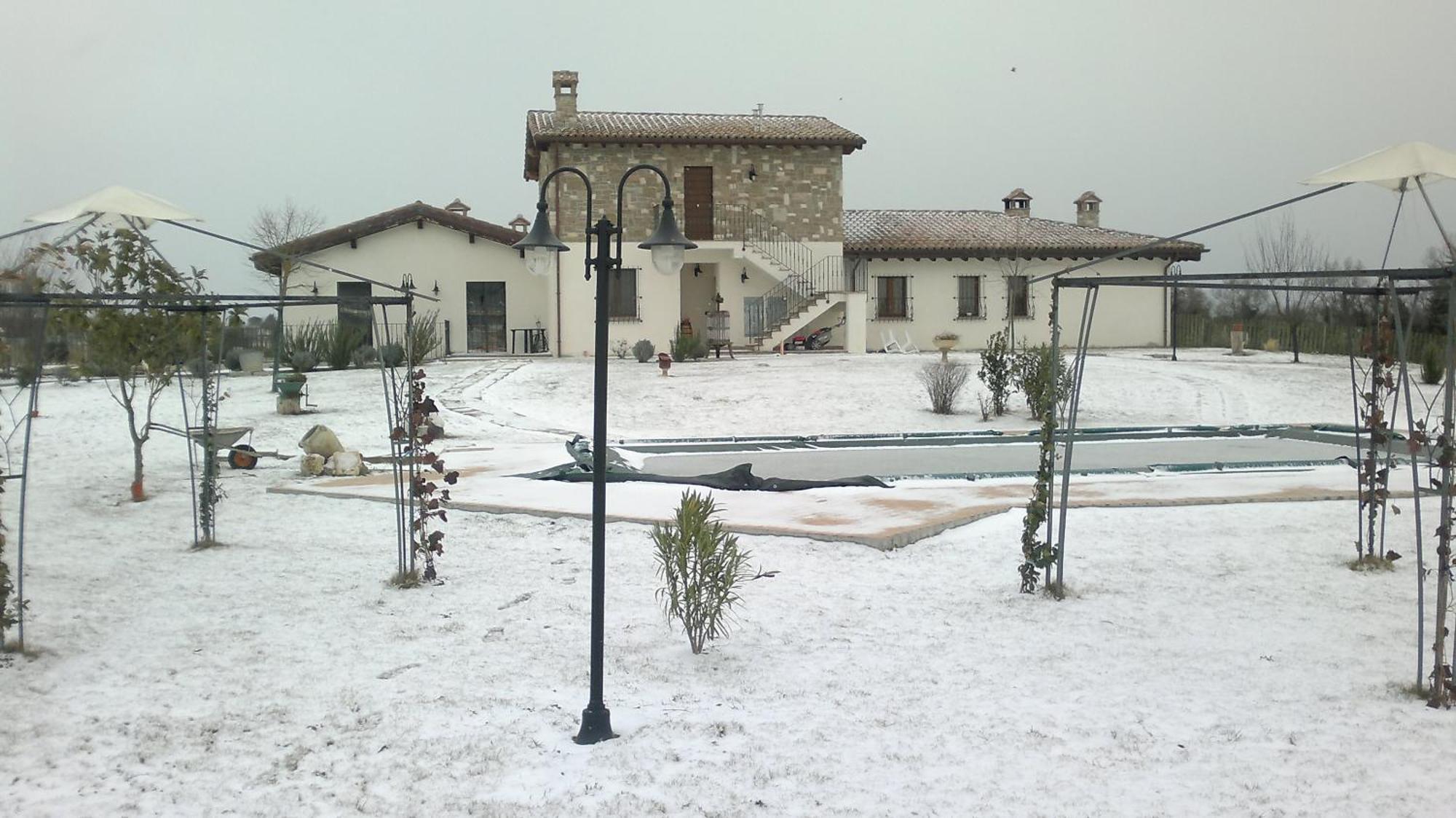 B&B Villa Barbarossa Petrignano Bagian luar foto