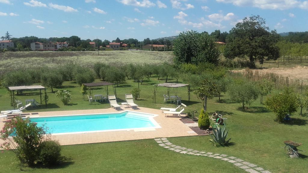 B&B Villa Barbarossa Petrignano Bagian luar foto