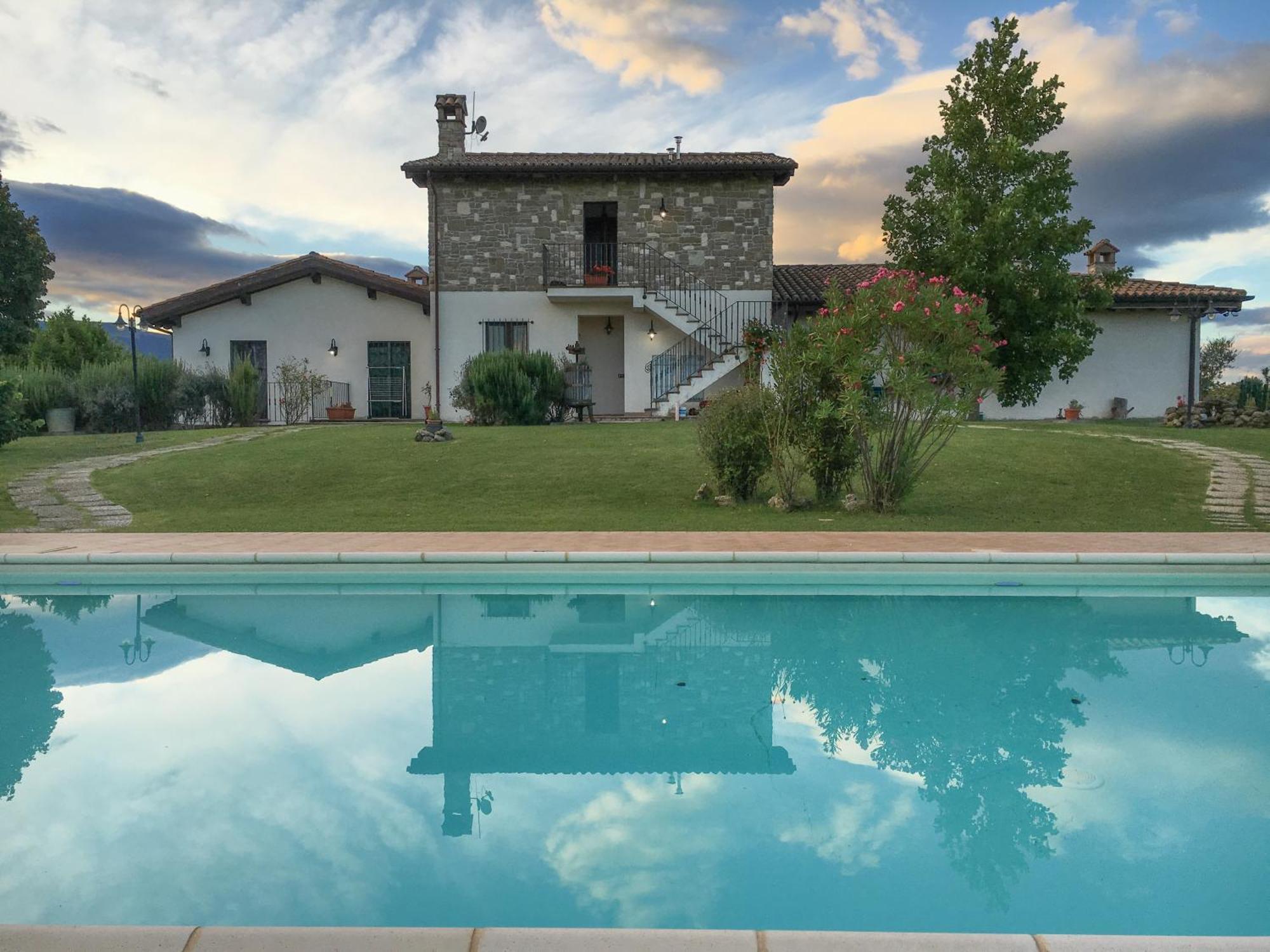 B&B Villa Barbarossa Petrignano Bagian luar foto